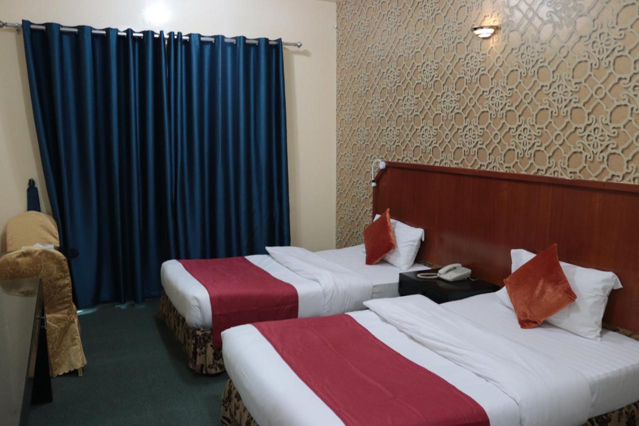 Al Zahabiya Hotel Apartments Дубай Екстериор снимка