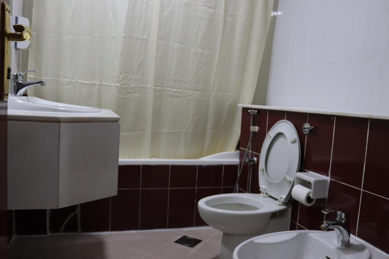 Al Zahabiya Hotel Apartments Дубай Екстериор снимка