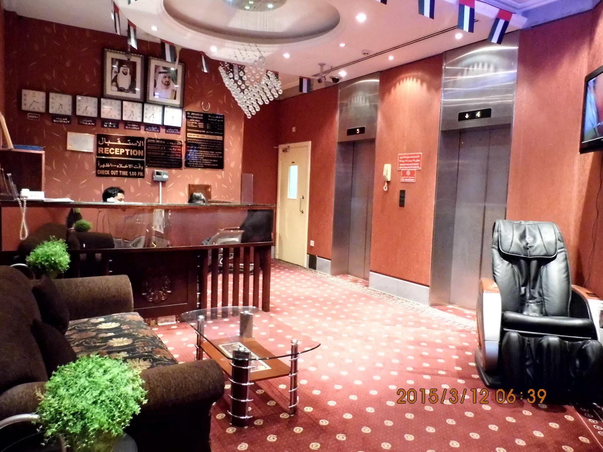Al Zahabiya Hotel Apartments Дубай Екстериор снимка