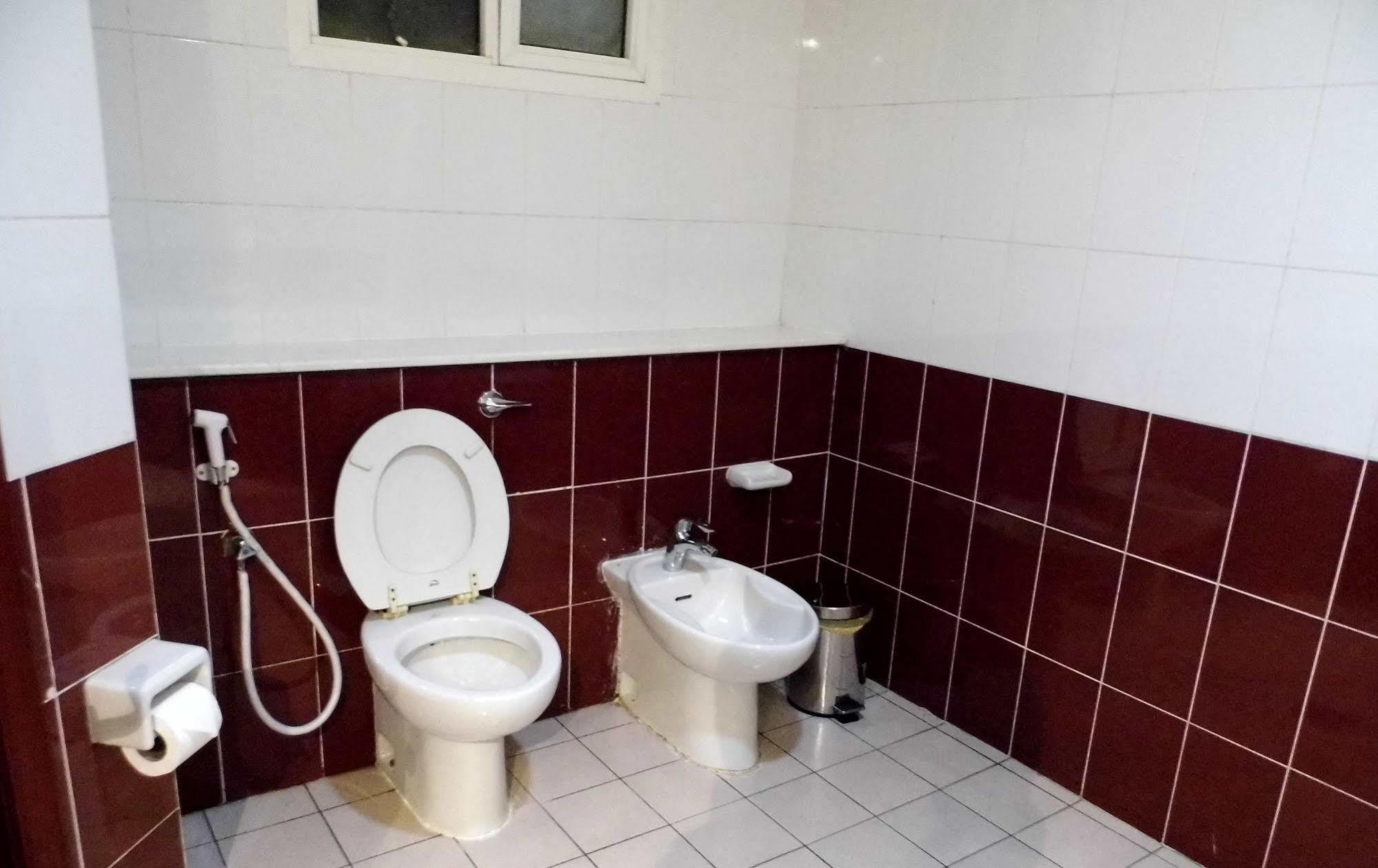 Al Zahabiya Hotel Apartments Дубай Екстериор снимка
