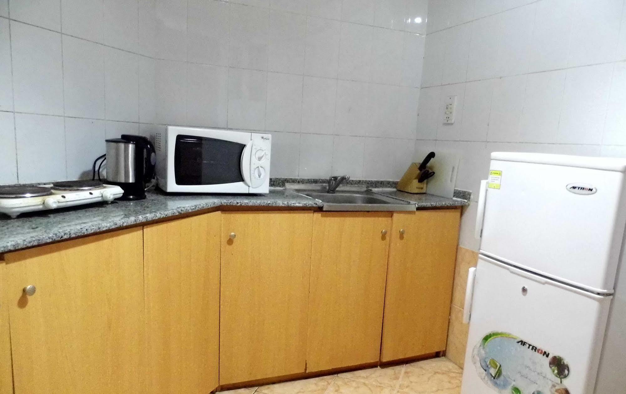 Al Zahabiya Hotel Apartments Дубай Екстериор снимка