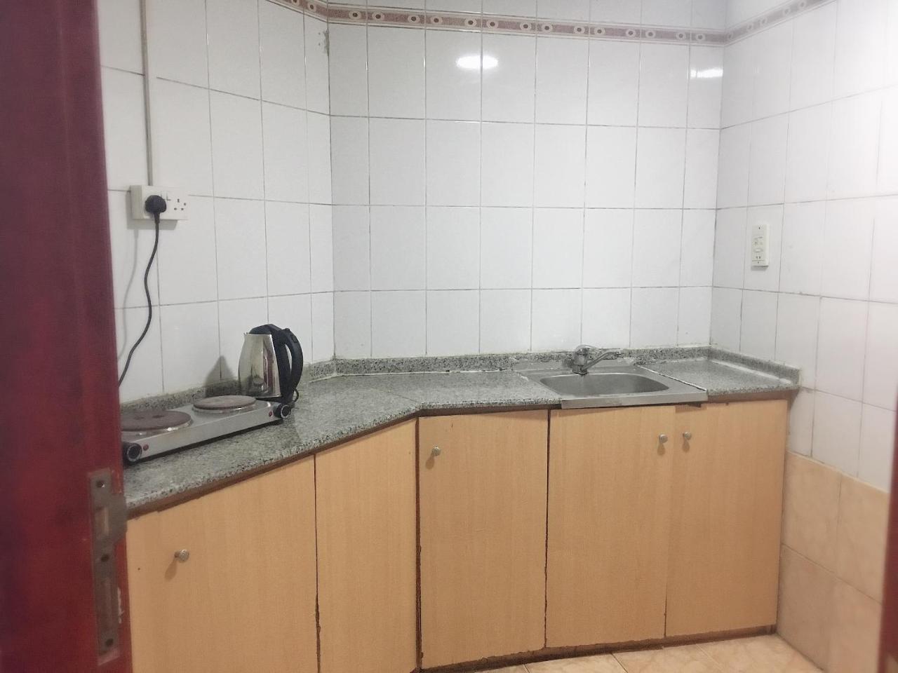 Al Zahabiya Hotel Apartments Дубай Екстериор снимка